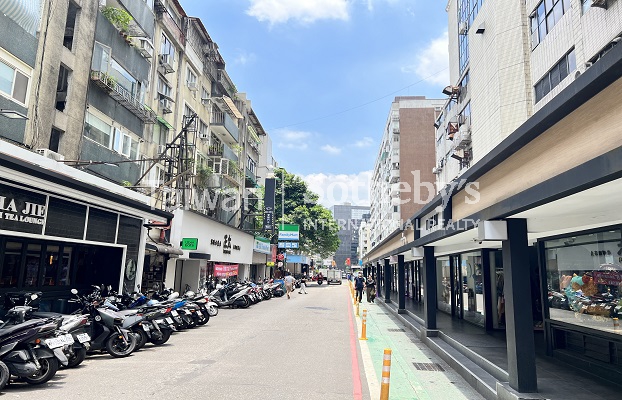 統領透天店面周邊環境
